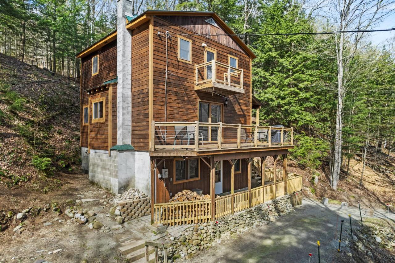 River Road Treehouse Retreat Warrensburg Exterior photo