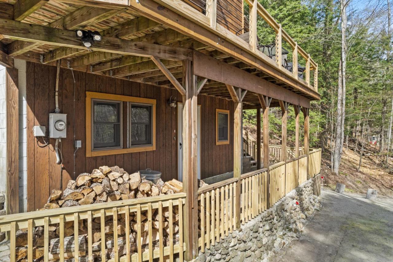 River Road Treehouse Retreat Warrensburg Exterior photo